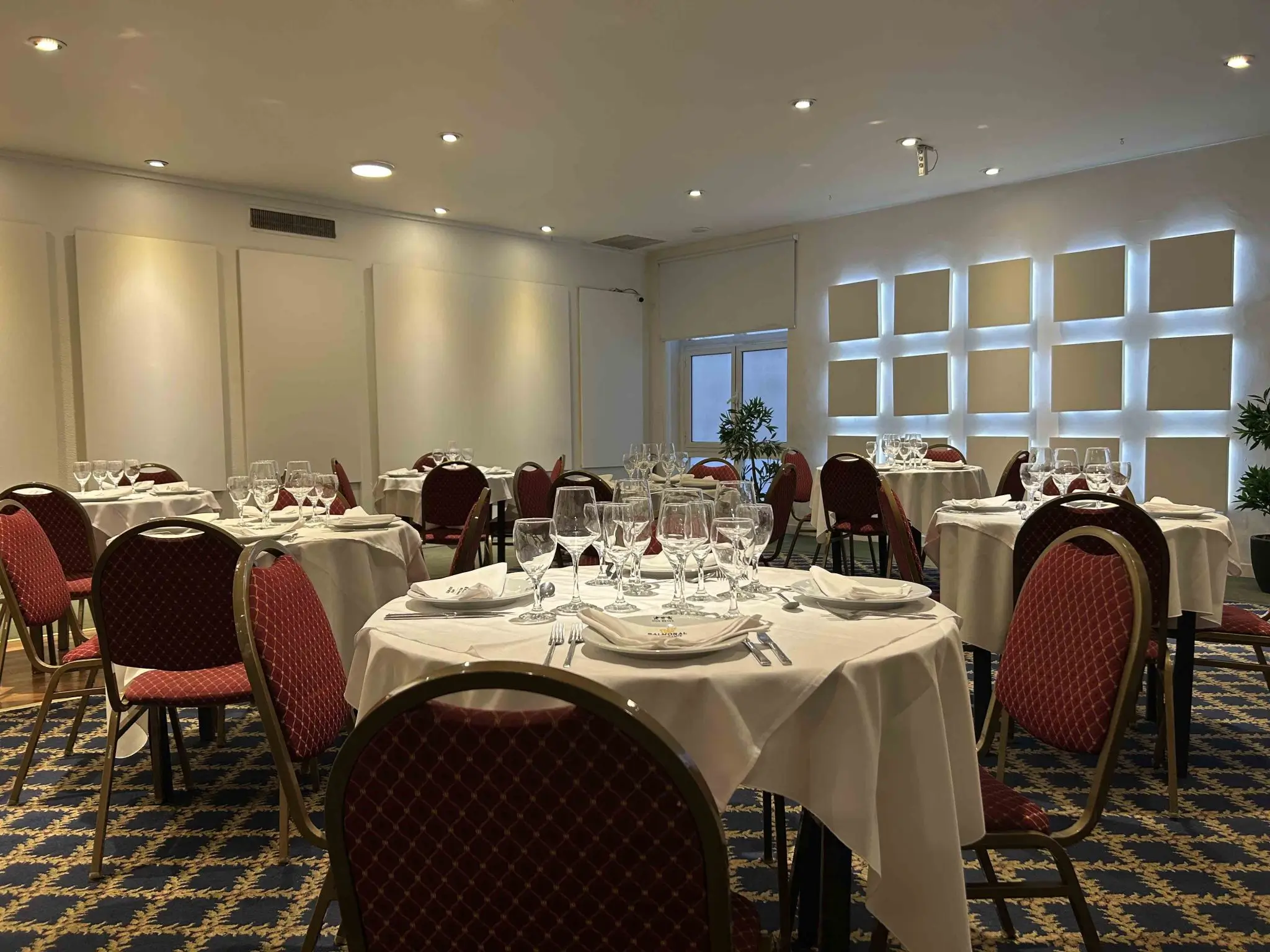 Salón Hotel Dos Reyes
